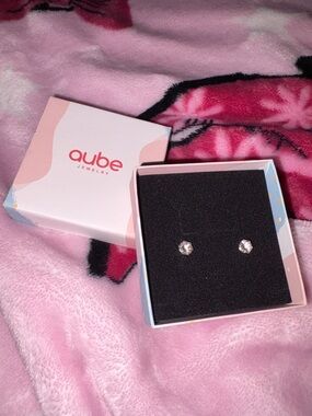 Aube Jewelry Pink Crystal Stud Earrings